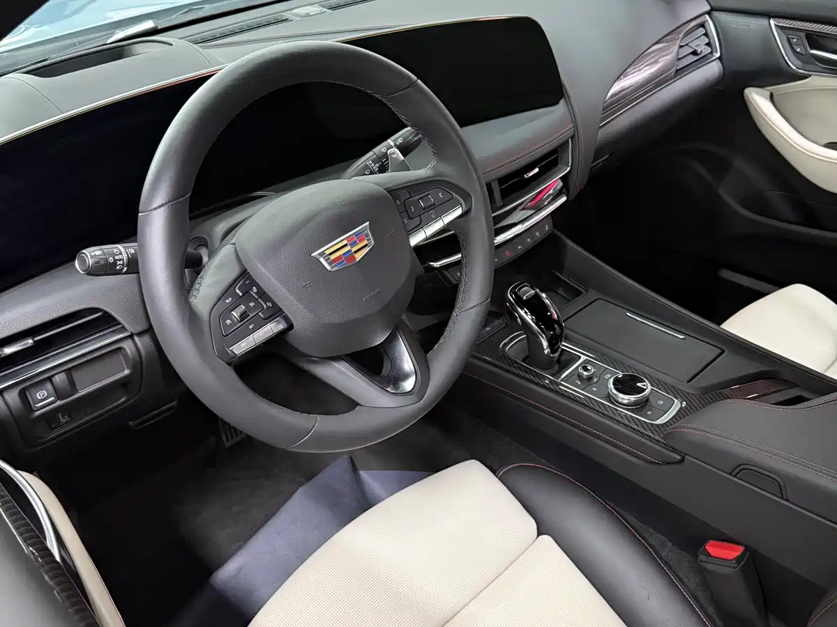 Cadillac CT5 2025 2025 Model 28T Track Performance Edition + Peak Track Package