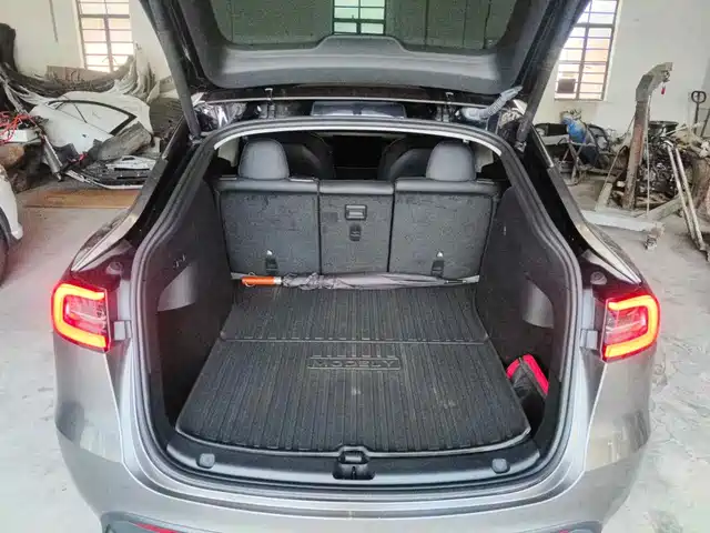 Tesla Model Y 2022 Rear-Wheel Drive Version — фото 5