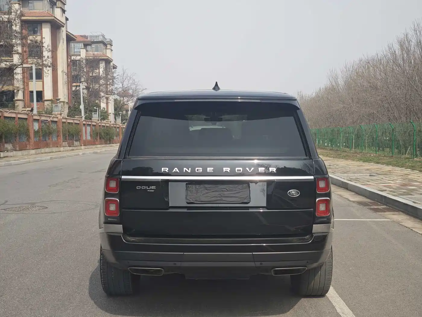 Land Rover Range Rover 2020 3.0 L6 Heritage Extended Edition фото 7