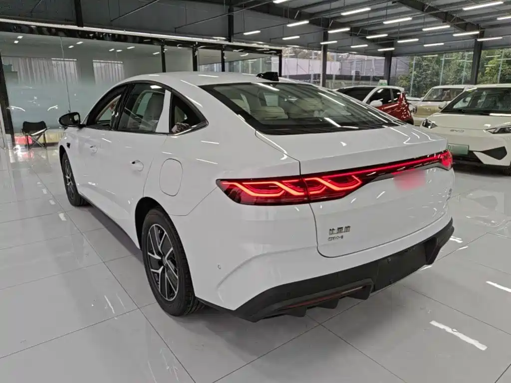 BYD Qin L 2026 2026 Model DM-i Smart Drive Edition 128KM Pioneer