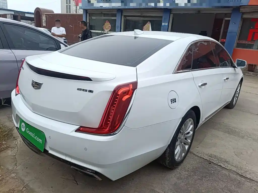 صورة 7 - Cadillac XTS
