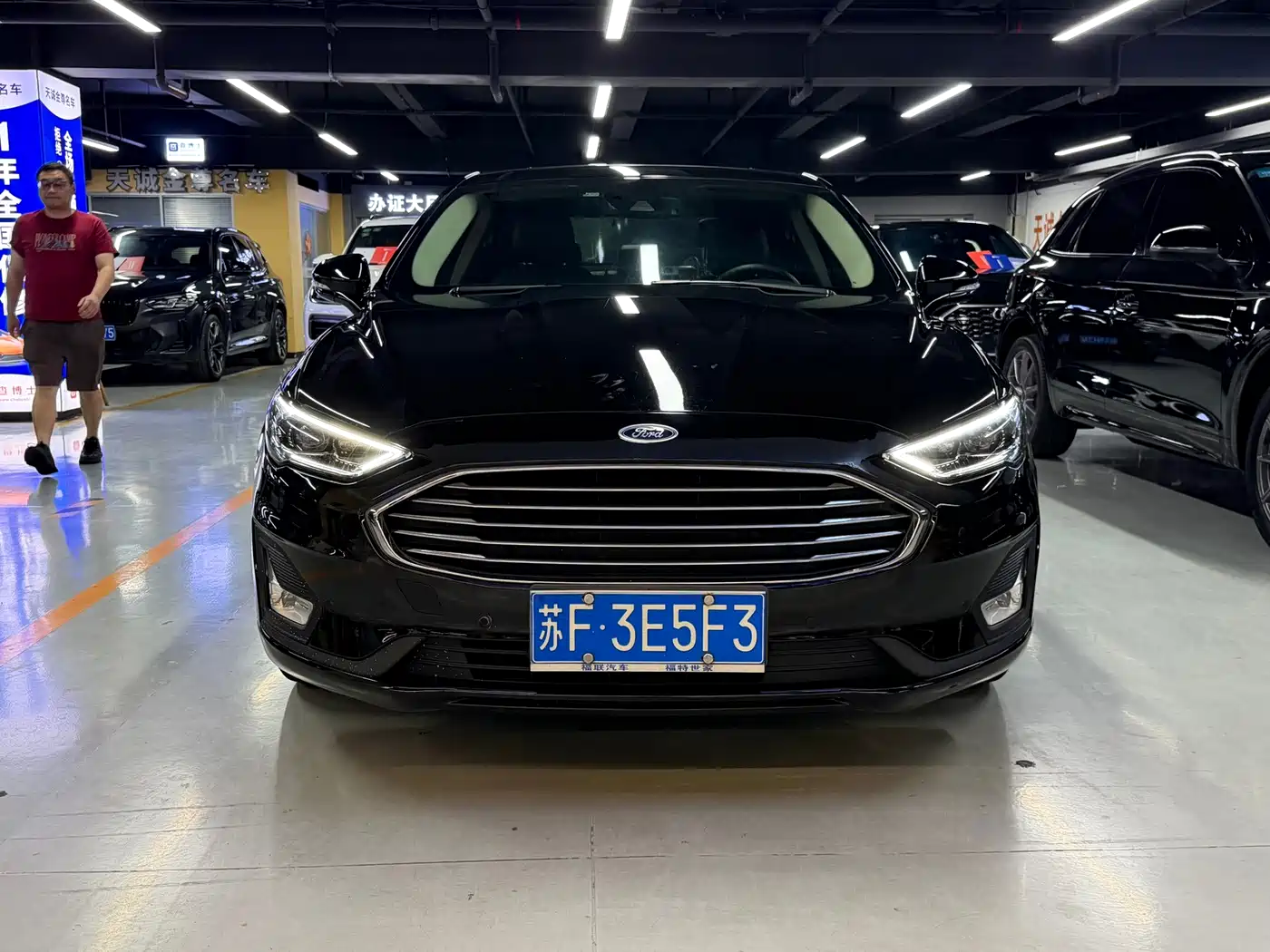Фото 15 - Ford Mondeo