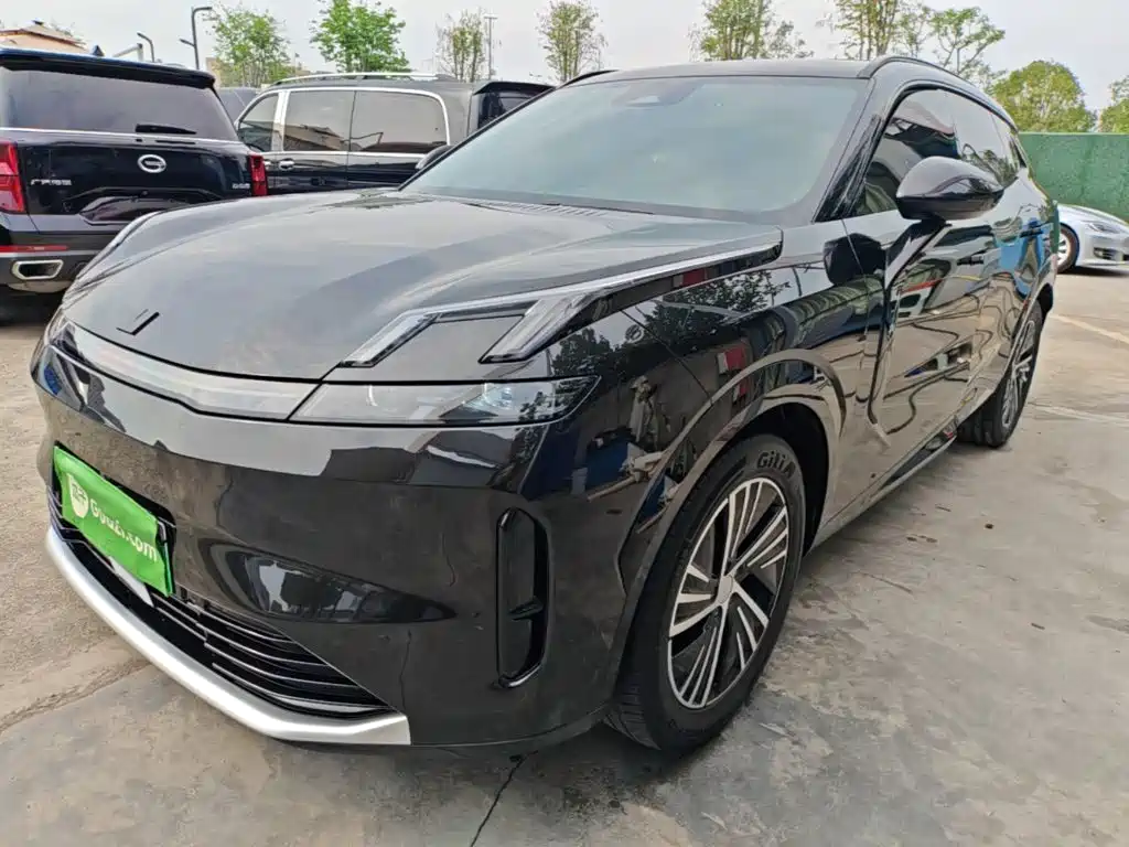 Lynk & Co 08 EM-P 2025 120km Long Range Pro
