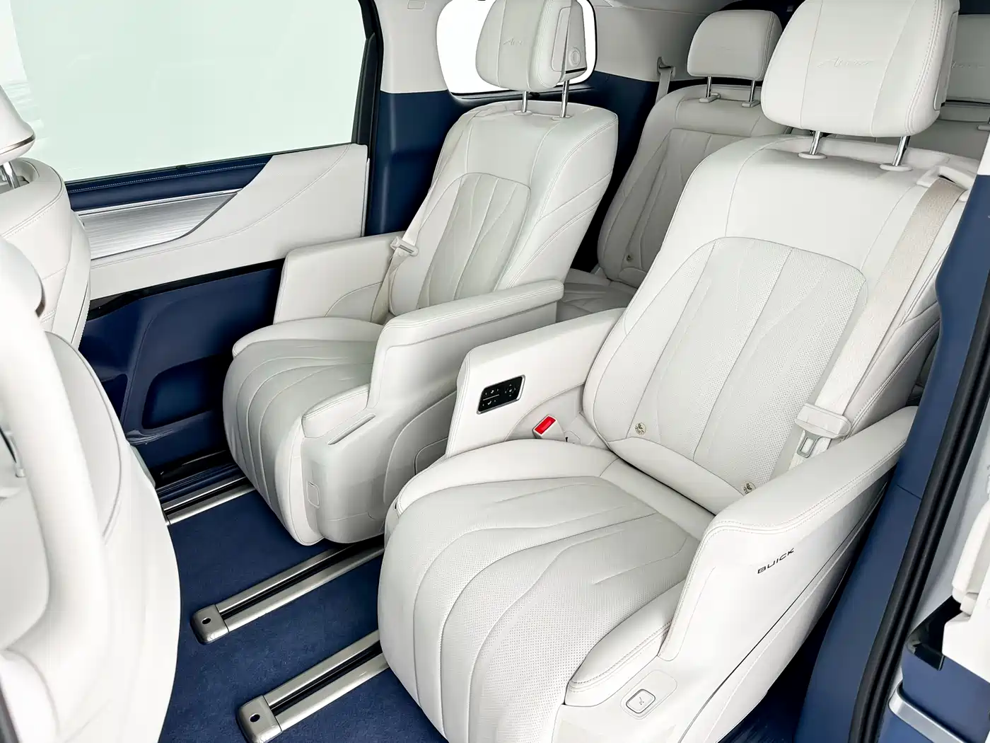 Buick GL8 New Energy 2024 Land Honor Luxury Edition 6-Seater фото 9