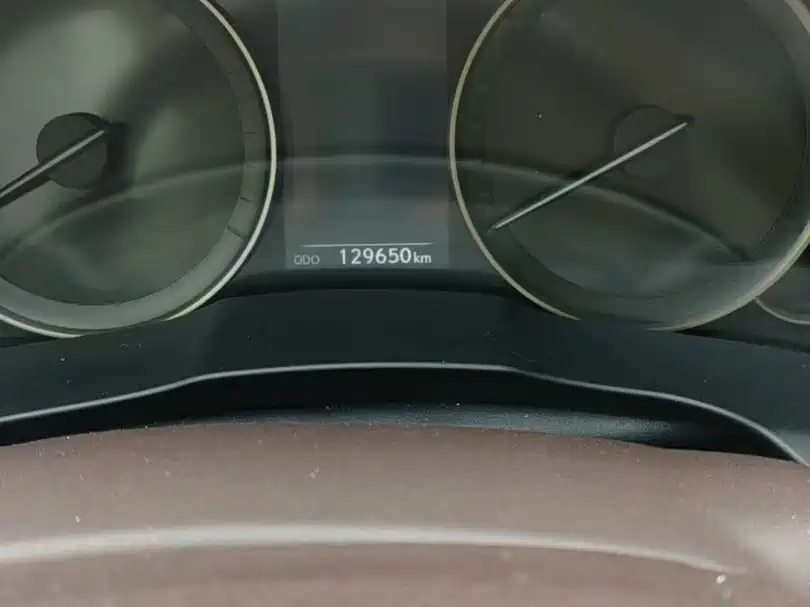 Lexus ES 2015 300h Comfort Edition фото 9