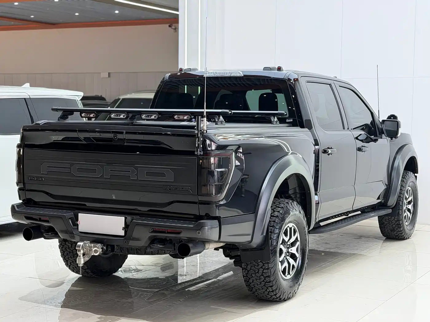 FORD F-150 RAPTOR