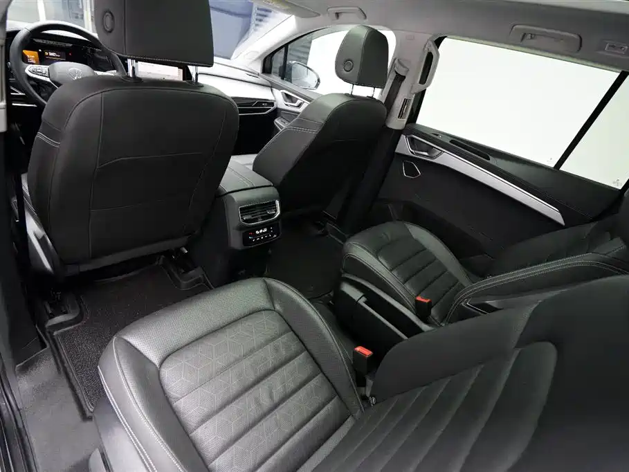 Volkswagen Talagon 2022 380TSI 4WD Luxury Premium Pro Edition 6-seater фото 16