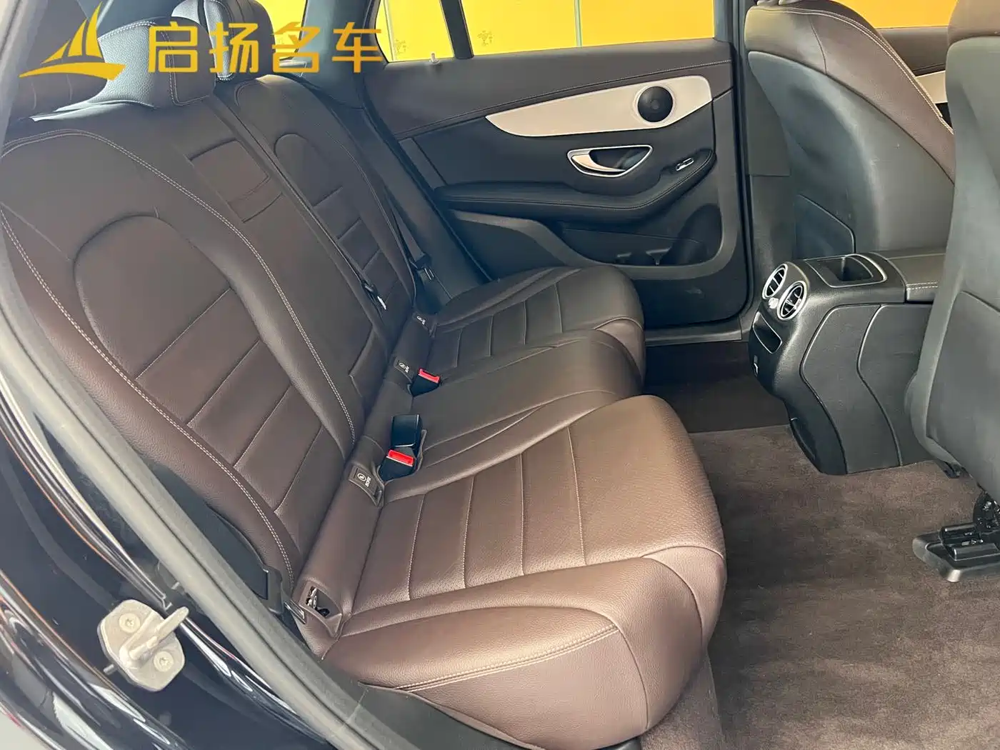 Mercedes-Benz GLC 2022 Model GLC 260 L 4MATIC Dynamic Edition фото 7