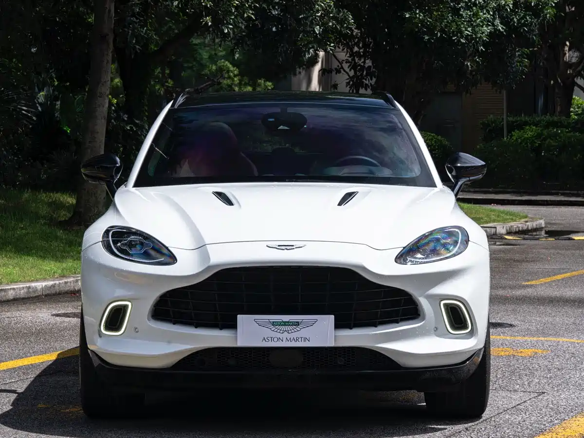 2023 Aston Martin DBX