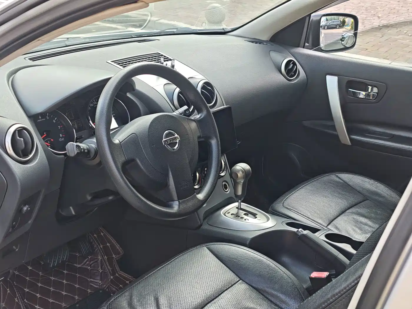 Nissan Qashqai 2012 2012 2.0XL Fire CVT 2WD
