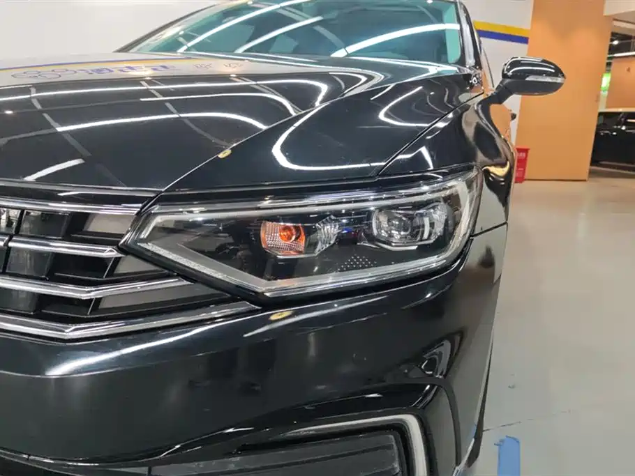 Volkswagen Magotan GTE Plug-in Hybrid 2022 GTE Luxury фото 5