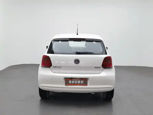 Volkswagen Polo 2013 1.4L Automatic Comfort Edition — фото 4