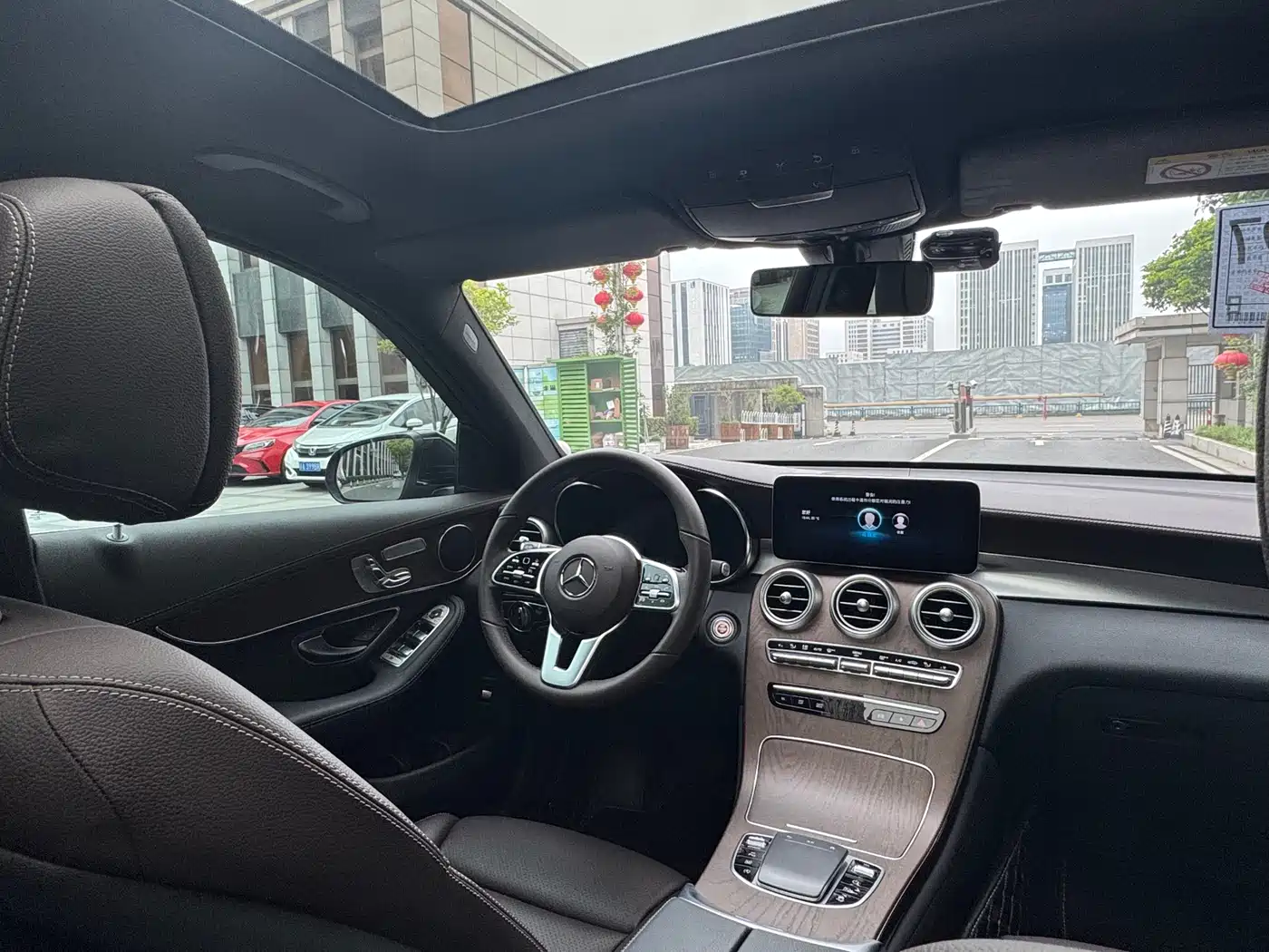 Mercedes-Benz GLC 2022 Facelift GLC 300 L 4MATIC Dynamic Collector's Edition фото 20