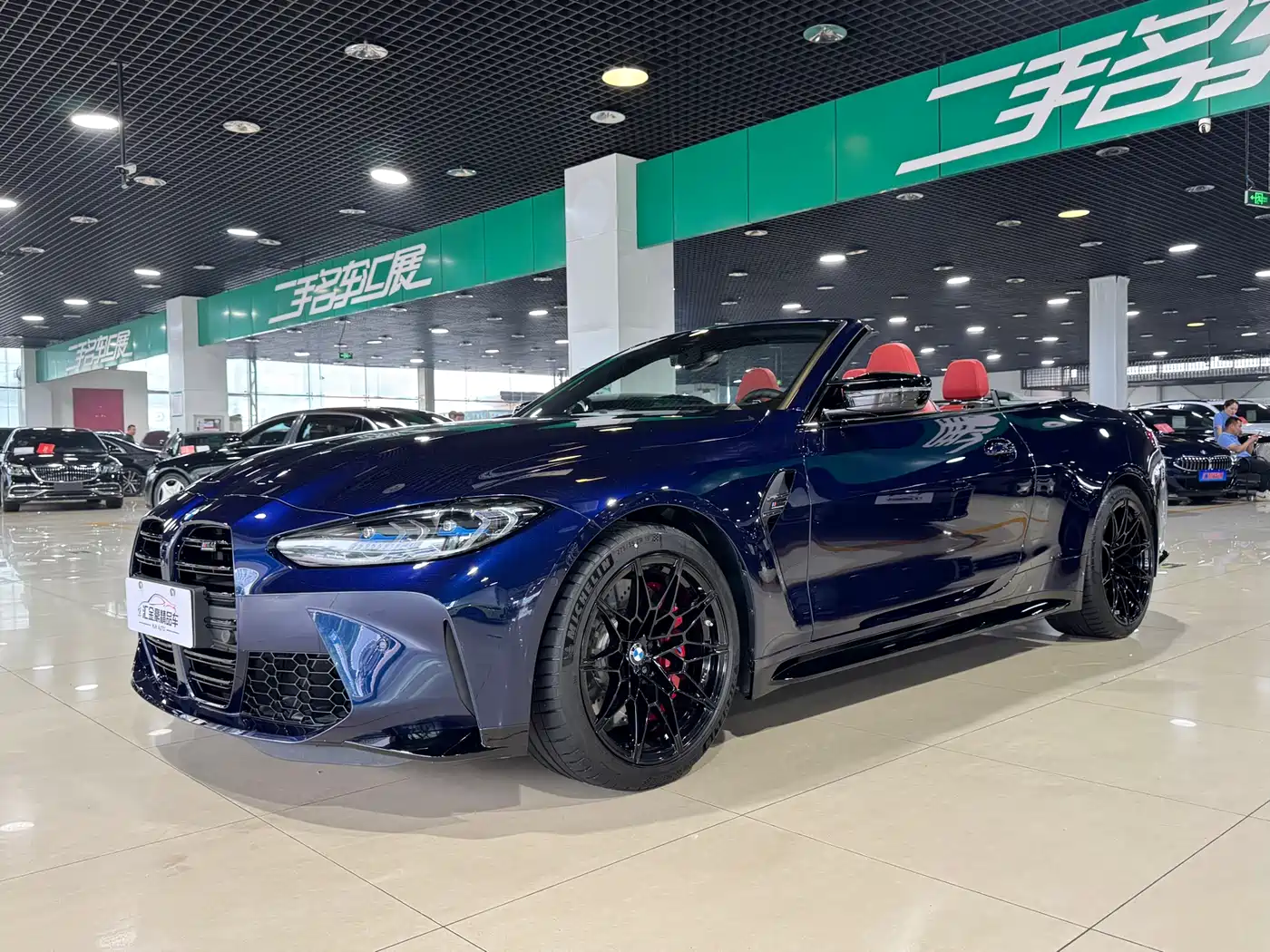BMW M4 2023 M4 Convertible M xDrive фото 2