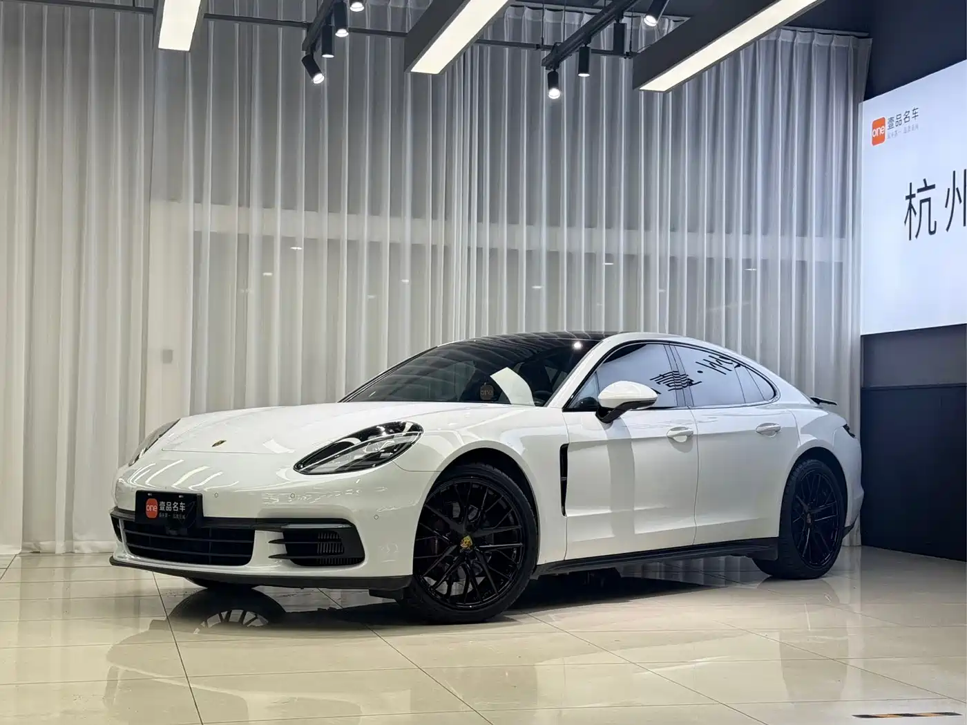 Porsche Panamera 2019 Panamera 2.9T фото 18