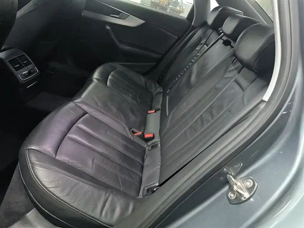 Audi A4L 2019 40 TFSI Fashion (China V) фото 14