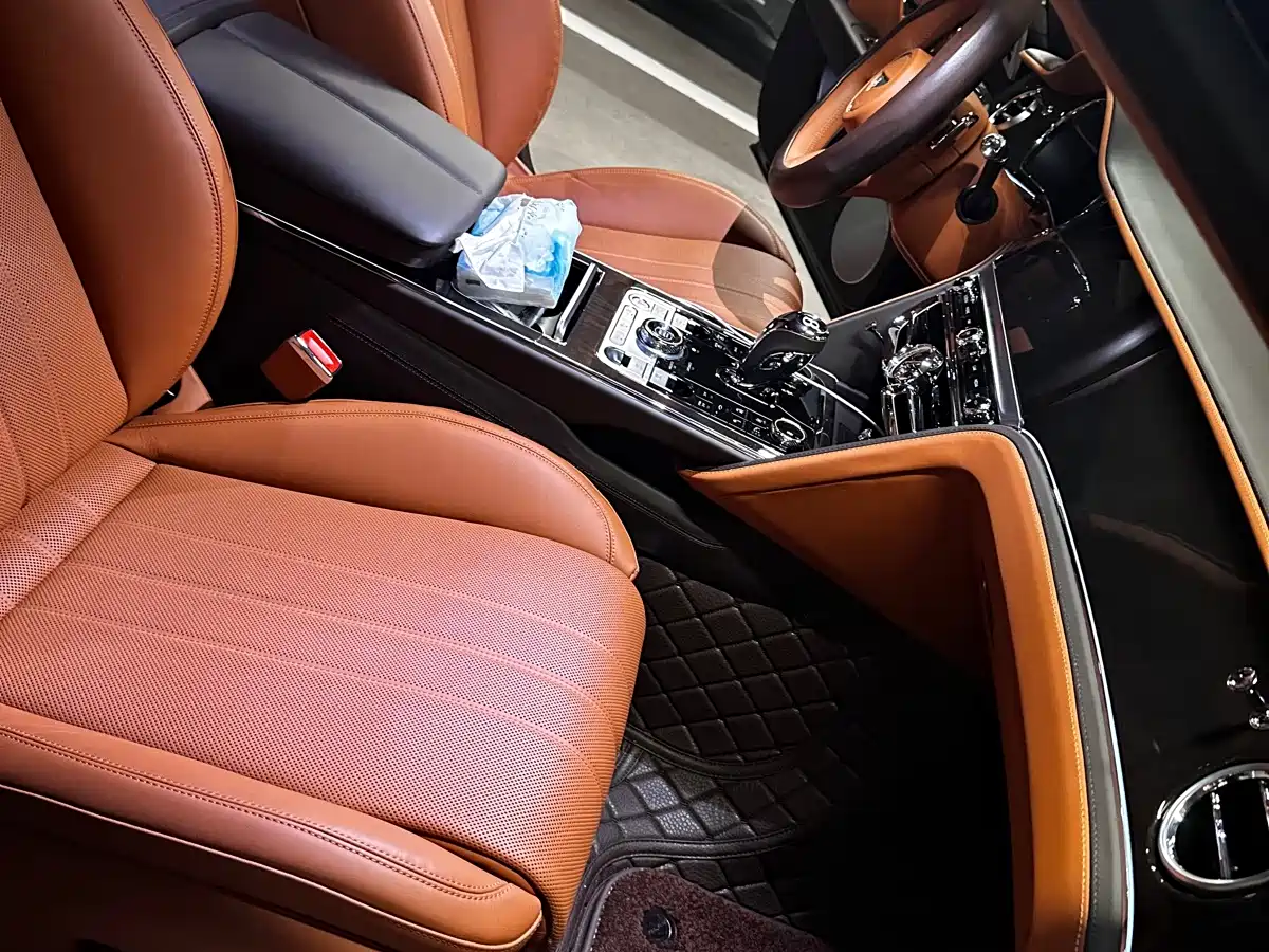 Bentley Flying Spur 2024 2024 4.0T V8 Standard Edition