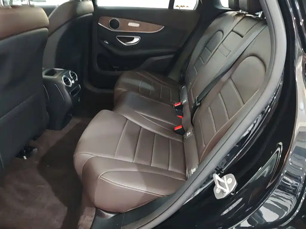 Mercedes-Benz GLC 2020 Facelift GLC 260 L 4MATIC Dynamic фото 17
