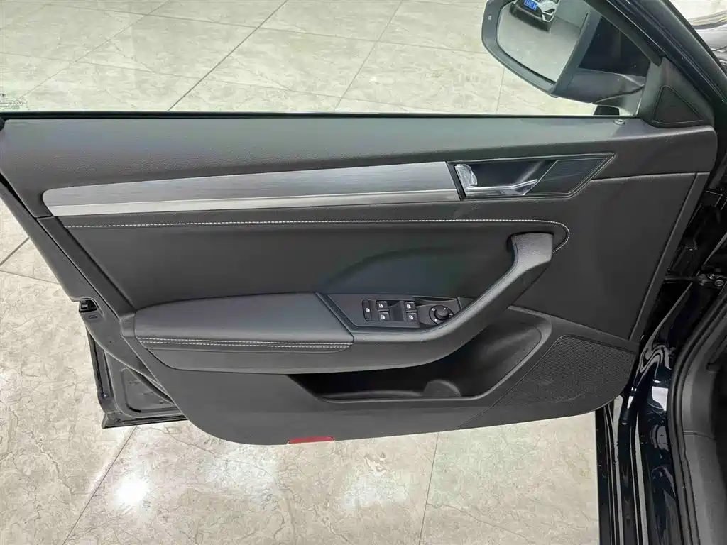 Škoda Superb 2024 TSI280 DSG Premium Edition фото 10