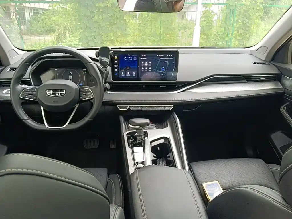 Фото 10 - Geely Preface
