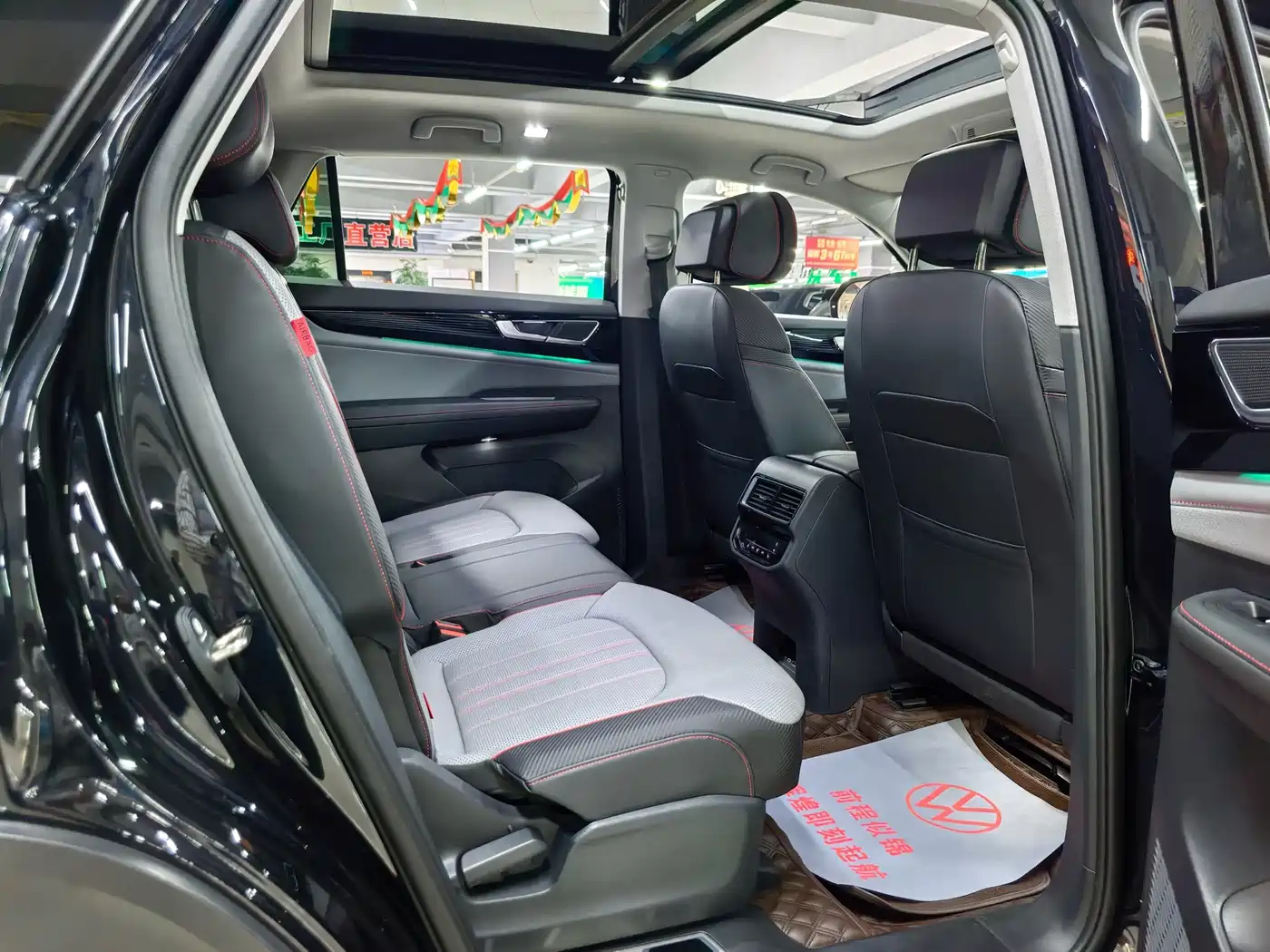 Volkswagen Teramont 2024 Touareg X 380TSI 4WD Dragon Glory Edition фото 30
