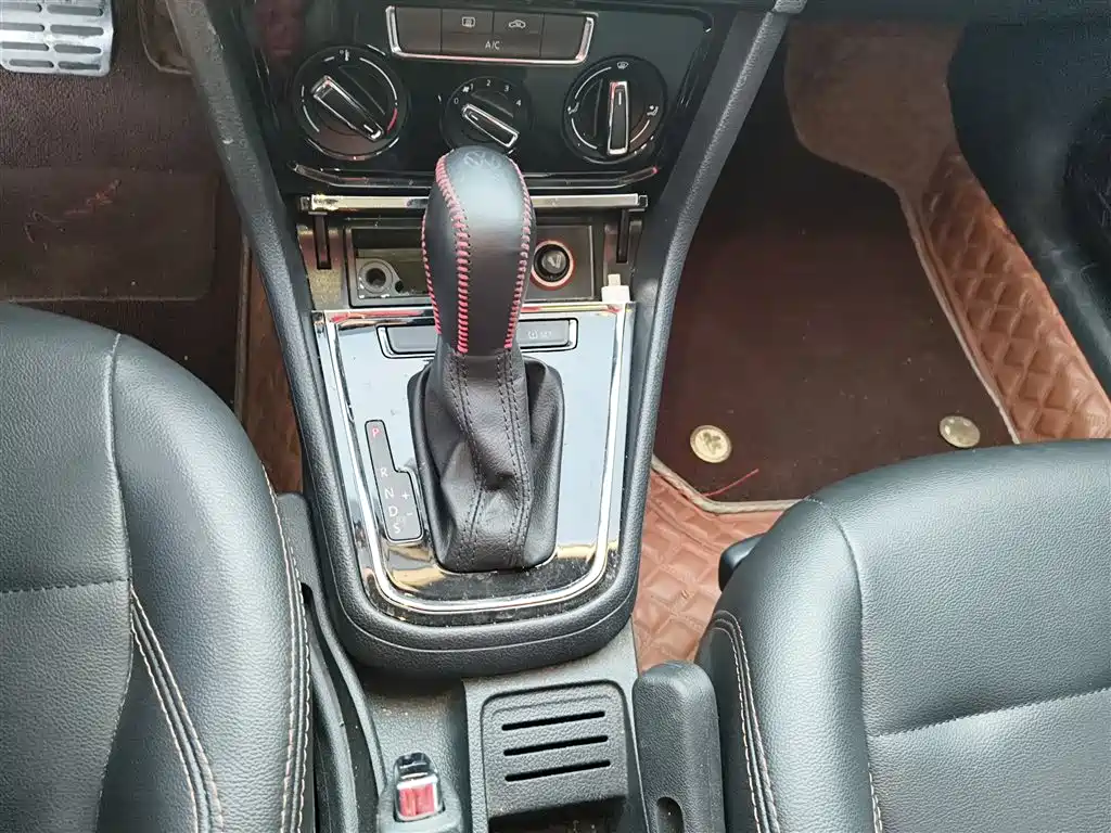 Volkswagen C-TREK 2020 1.5L Automatic Comfort Edition фото 14