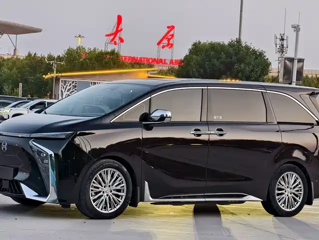  Hycan Auto Hycan V09 2023 Honor Edition Supercharged 620