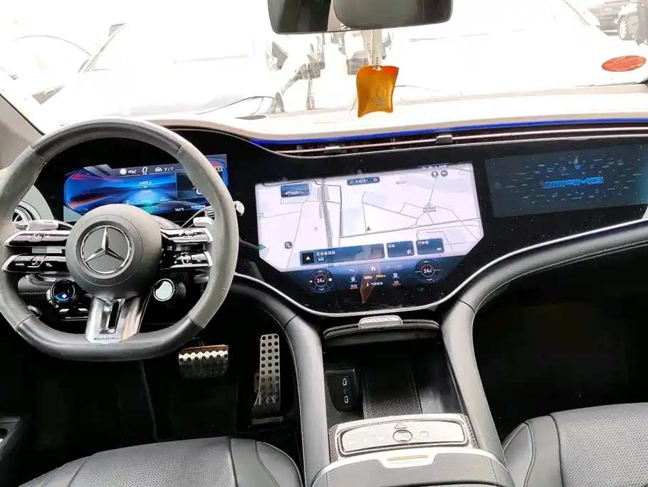 MERCEDES-BENZ EQE AMG