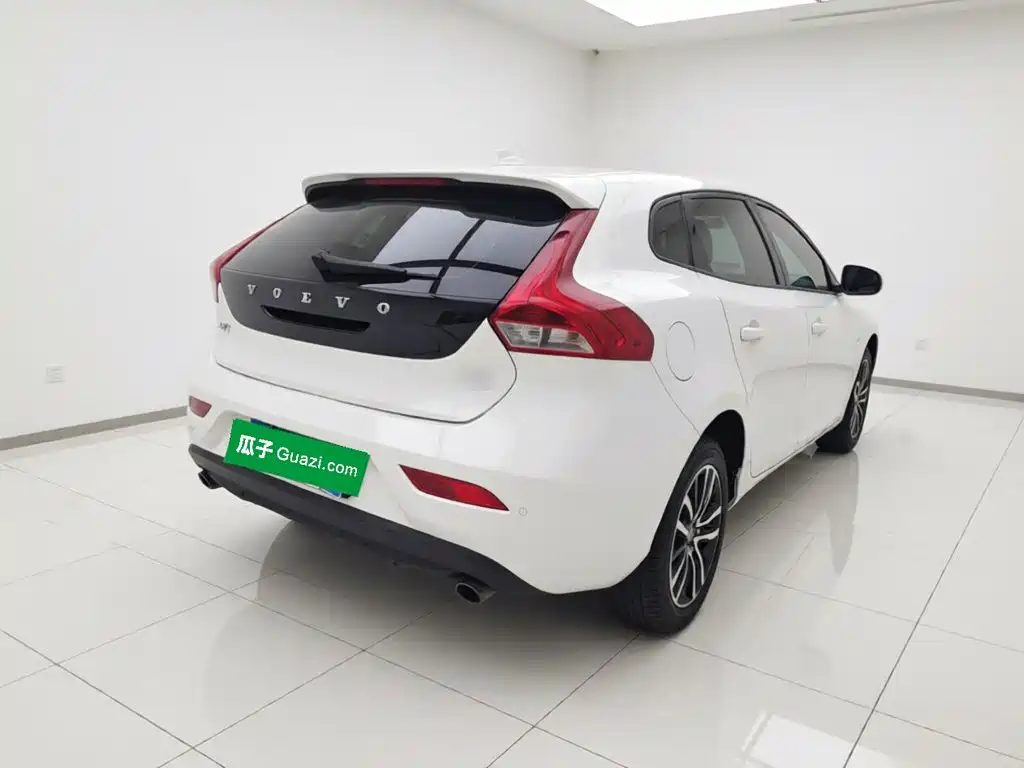 Volvo V40 2017 2017 T3 Inscription