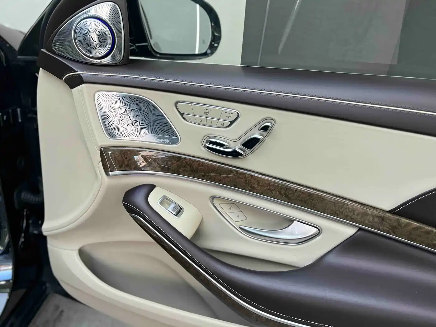 Mercedes-Benz Maybach S-Class 2015 S 600 фото 23