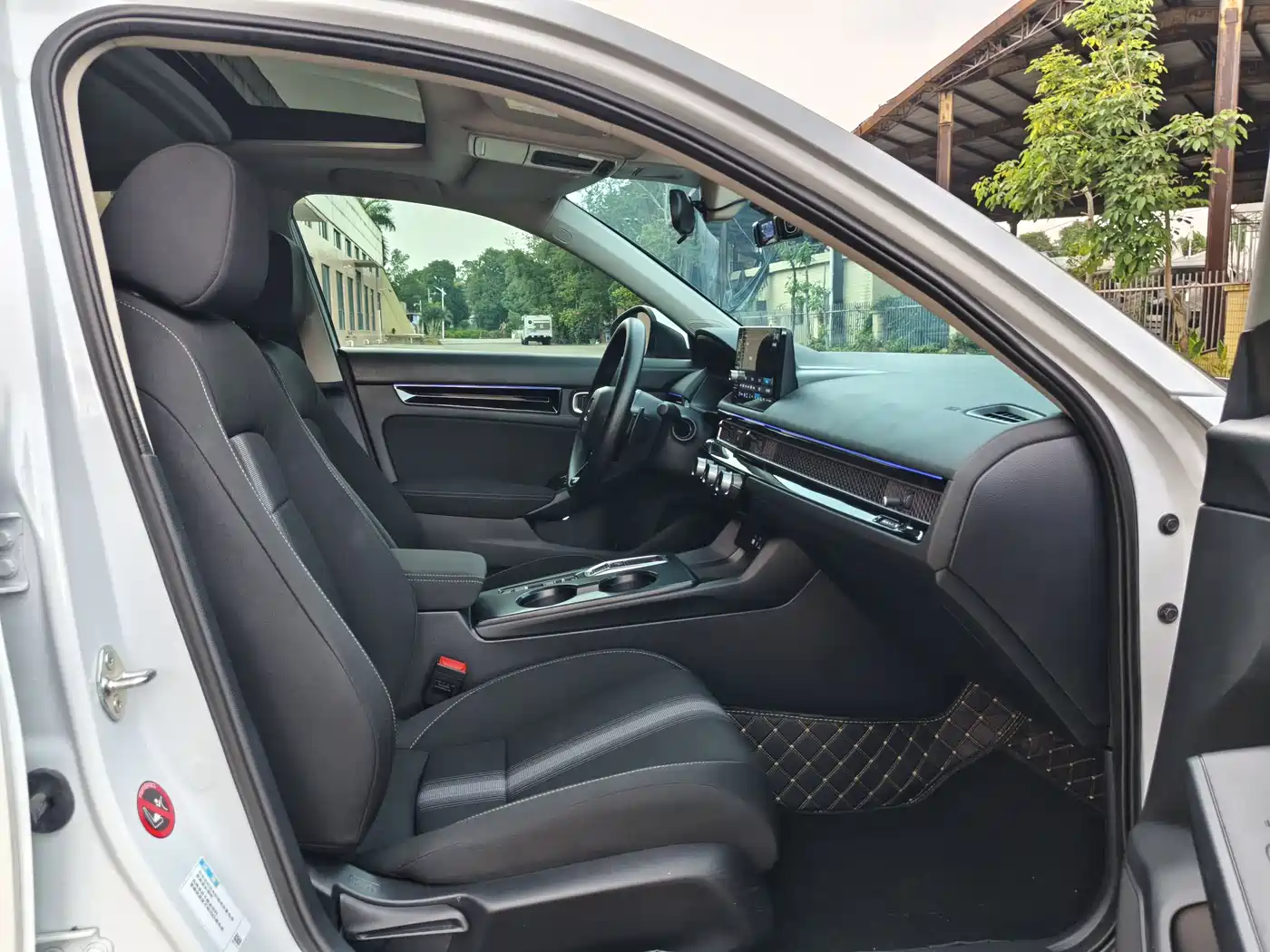 Honda Civic 2025 2023 HATCHBACK 2.0L e:HEV Extreme Bright Edition