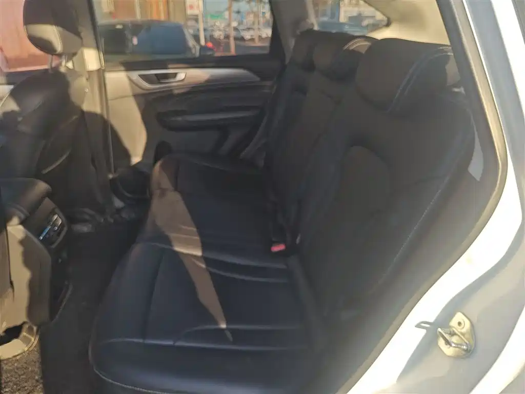 Haval M6 2021 PLUS 1.5T DCT Luxury Smart Connect фото 14