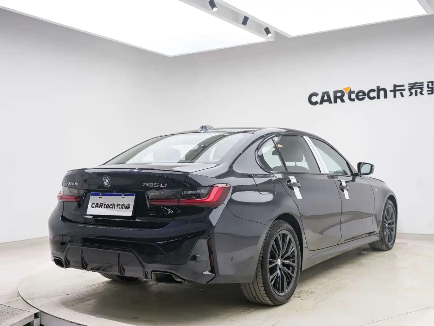 BMW 3 Series 2023 325Li M Sport Black Night Package фото 20