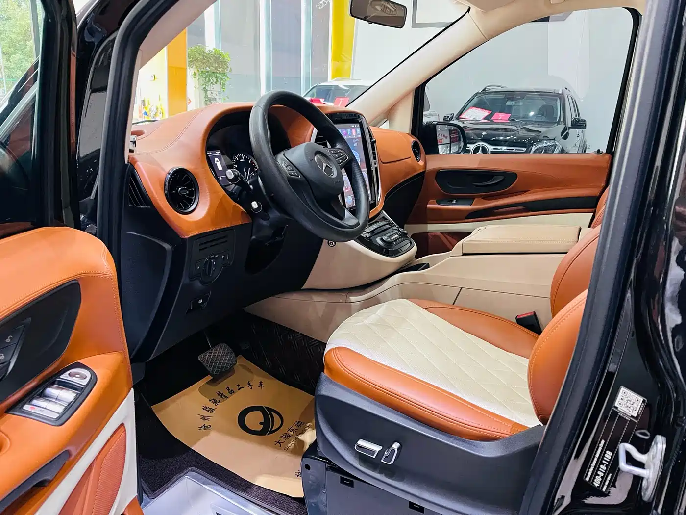 Mercedes-Benz Vito 2021 2.0T Elite 7-Seater фото 4