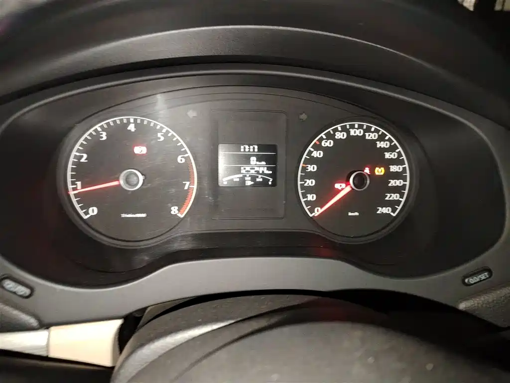 Volkswagen Sagitar 2014 1.6L Manual Comfort фото 4