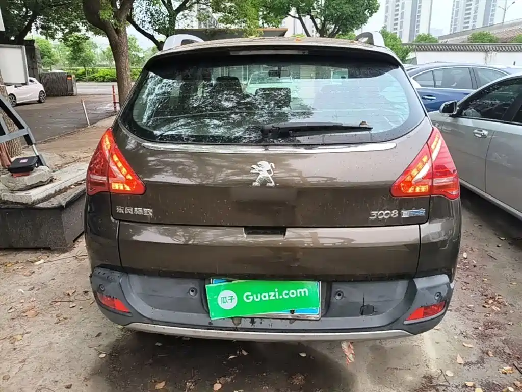 Peugeot 3008 2015 1.6THP Automatic Classic Edition фото 6