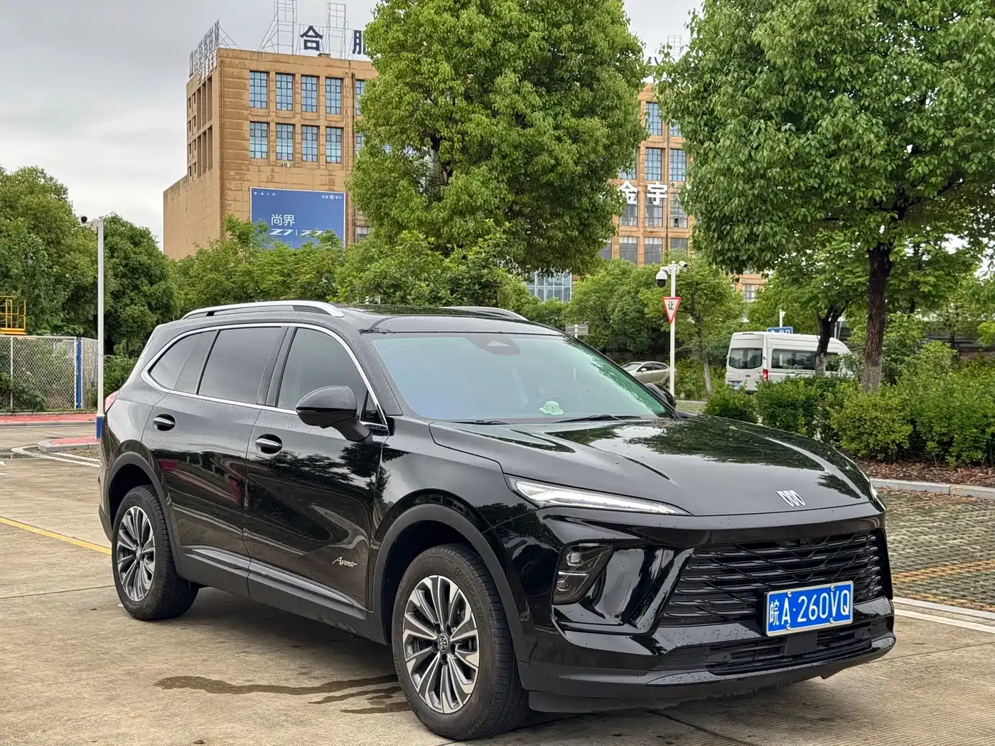 Buick Envision Plus 2025 Enclave Plus 28T 2WD Platinum Edition