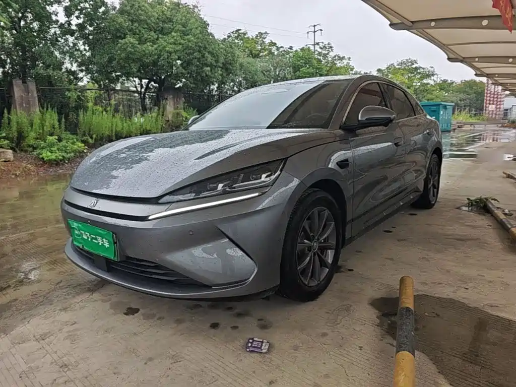Фото 1 - BYD Qin L