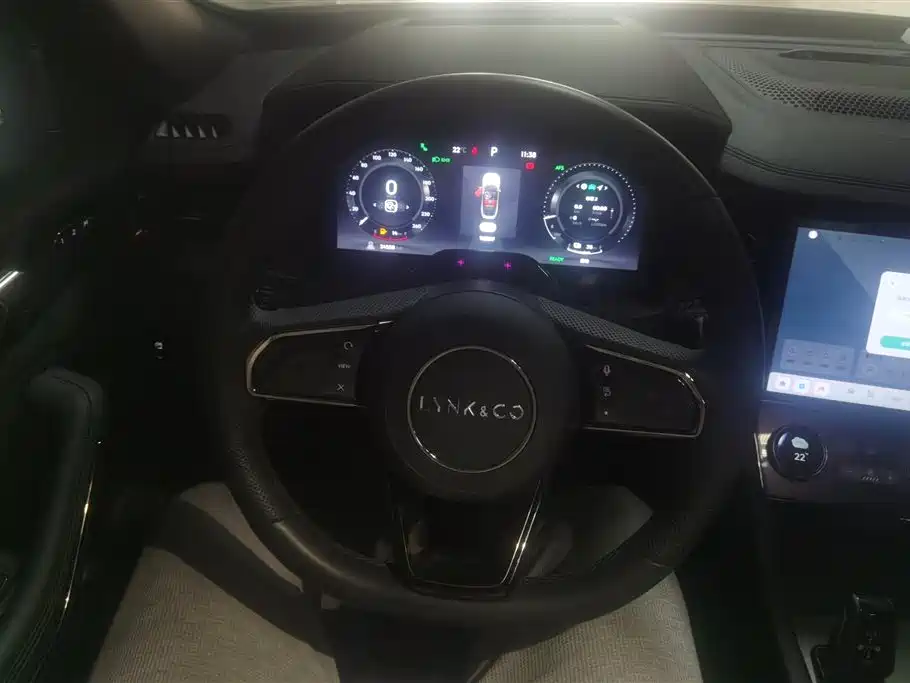 Lynk & Co 09 EM-P 2021 2.0T PHEV Halo 6-seater фото 15