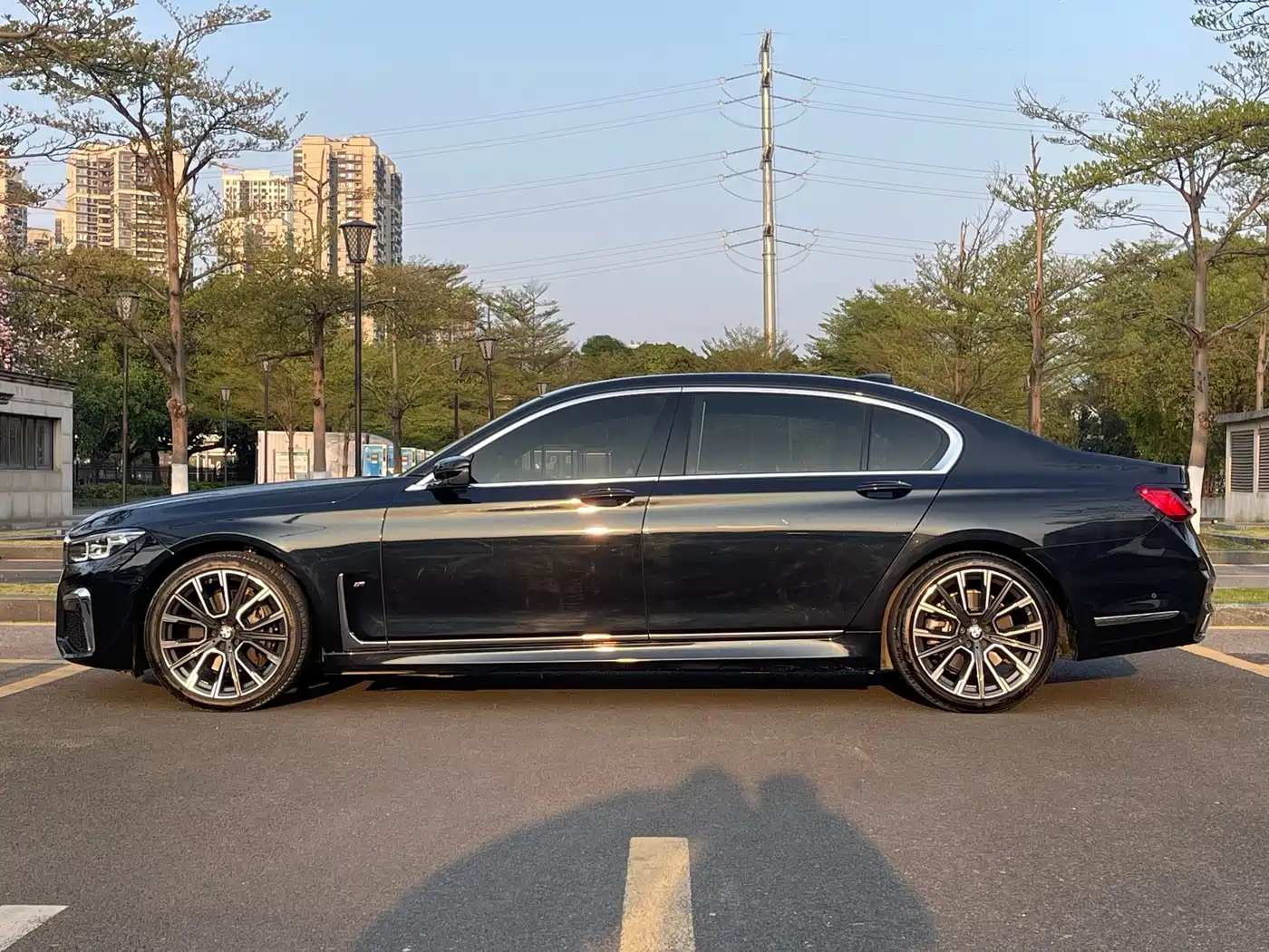 BMW 7 SERIES