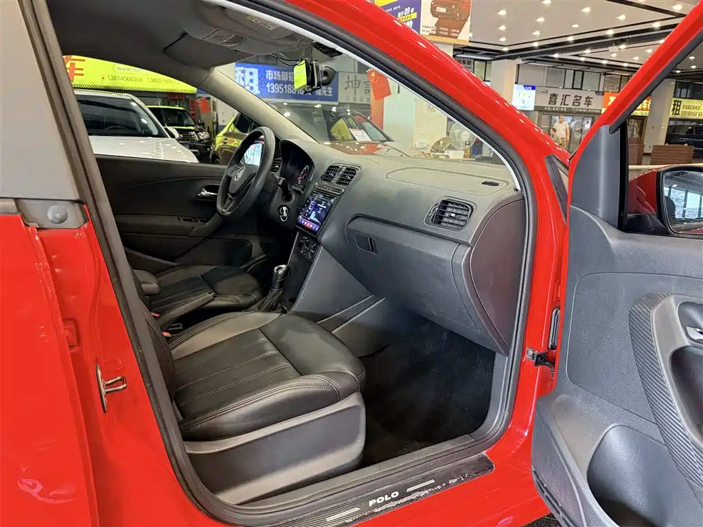 Фото 6 - Volkswagen Polo