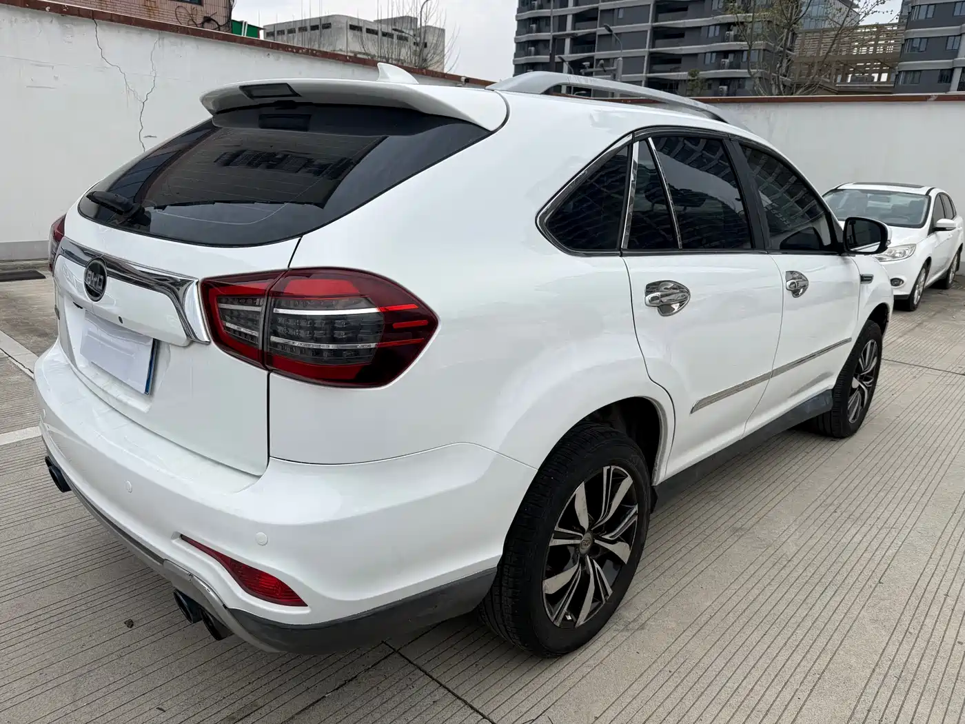 BYD S7