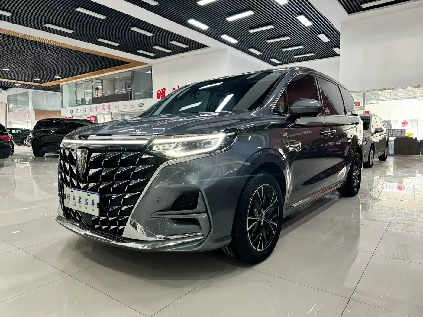 Roewe iMAX8 2023 2023 400TGI Cross Edition