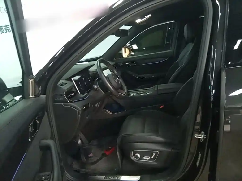 Lynk & Co 09 2021 2.0T Halo 7-seater фото 15