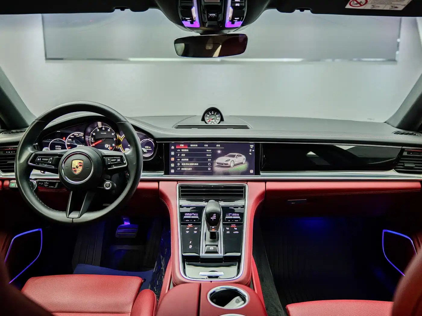Фото 11 - Porsche Panamera