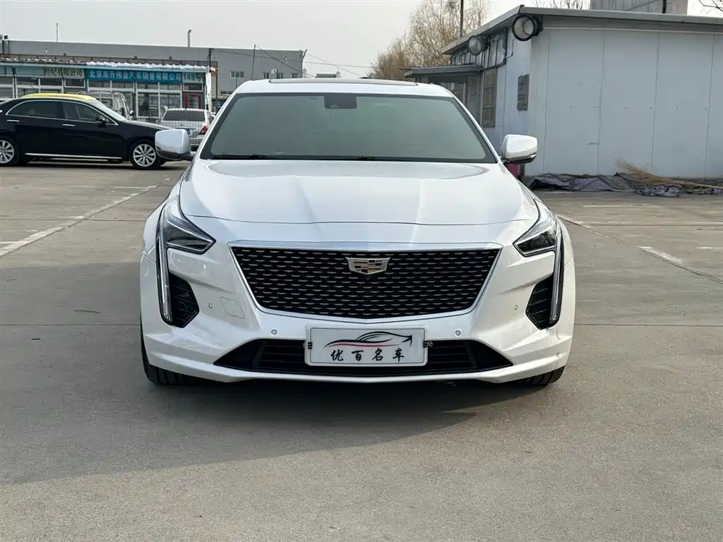 CADILLAC CT6