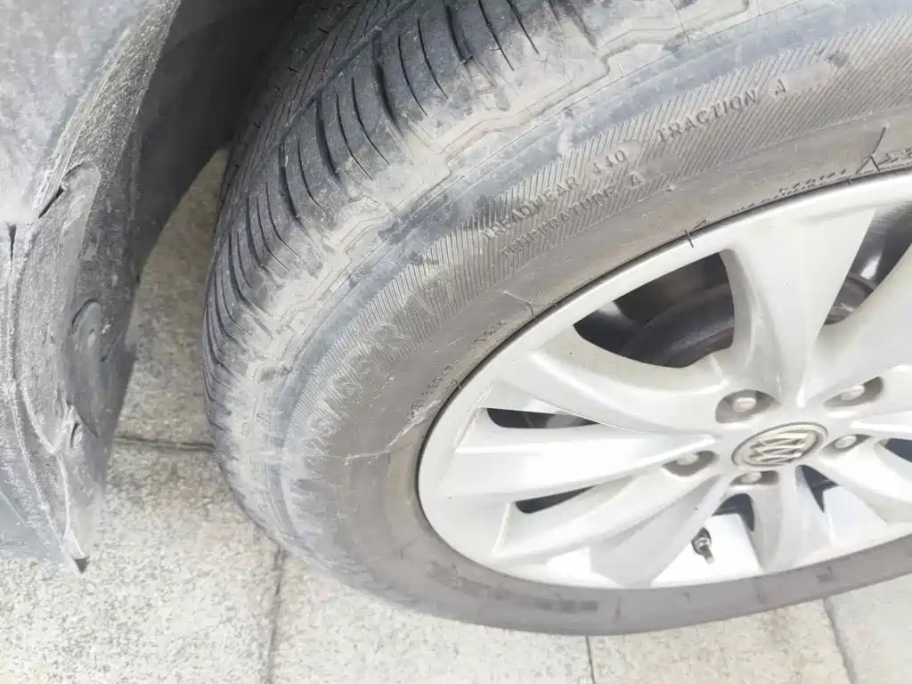 Photo 7 - Buick Envision Plus