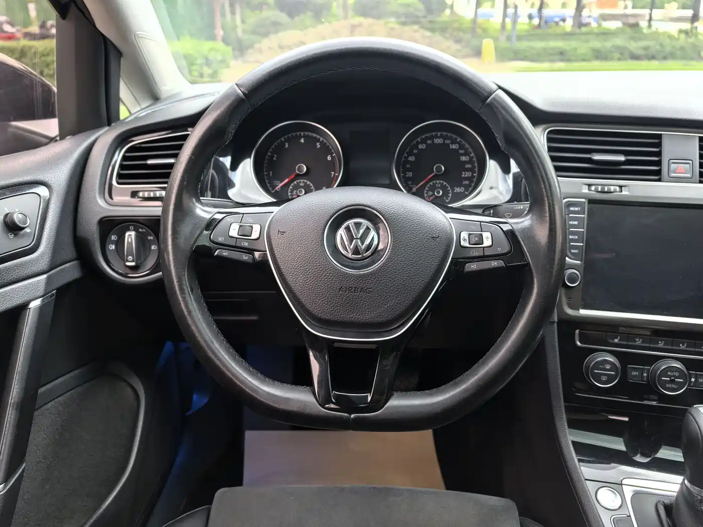 Volkswagen Golf 2015 1.4TSI Automatic Flagship фото 9