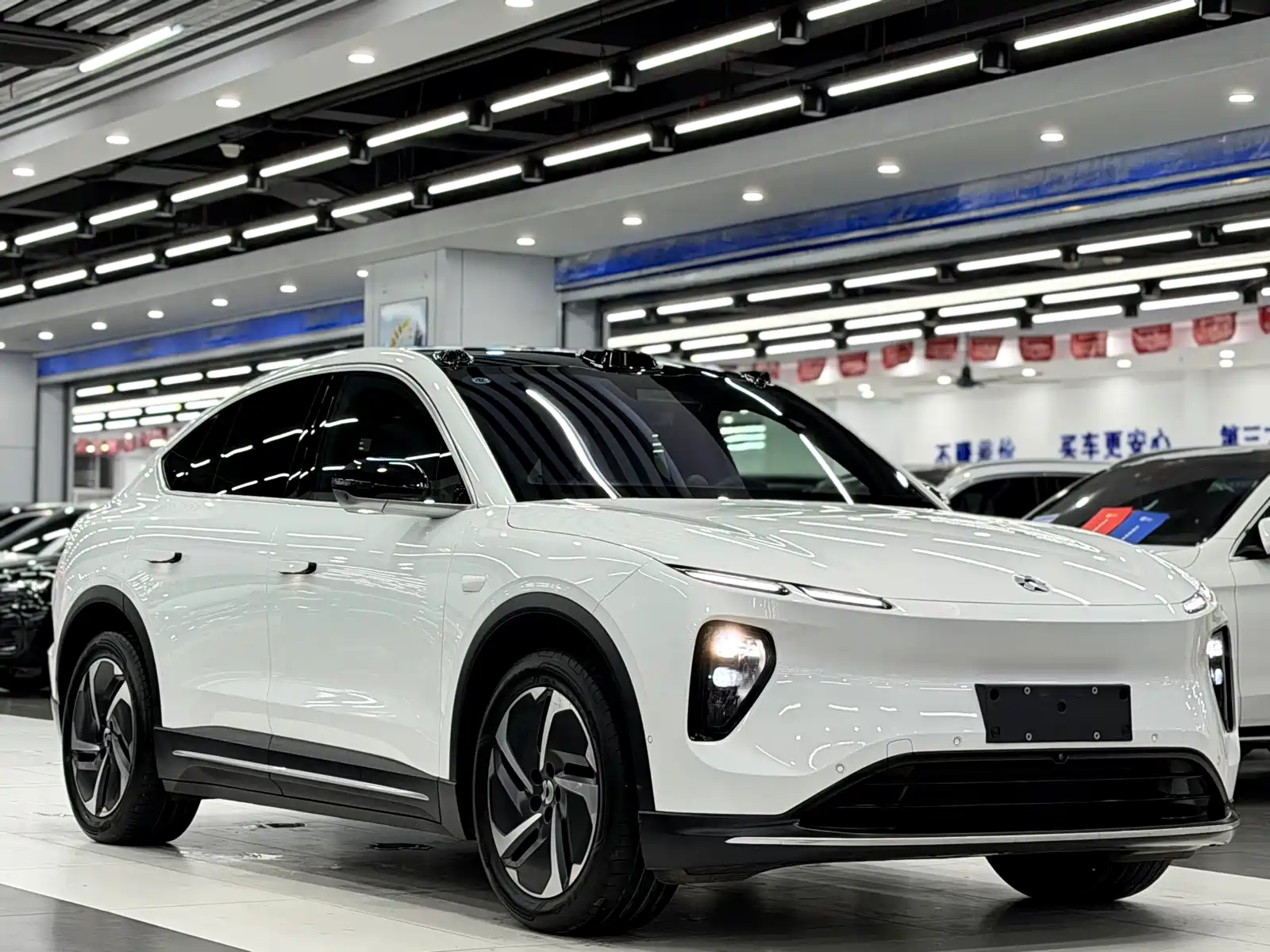 Photo 3 - NIO EC6