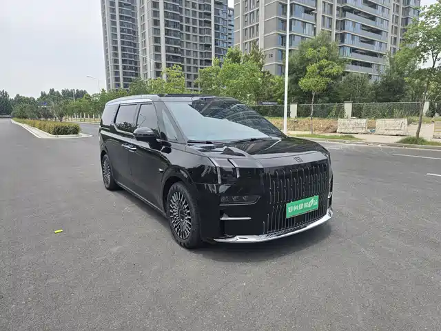ZEEKR 009 2024 7-Seat Aisle Version 108kWh